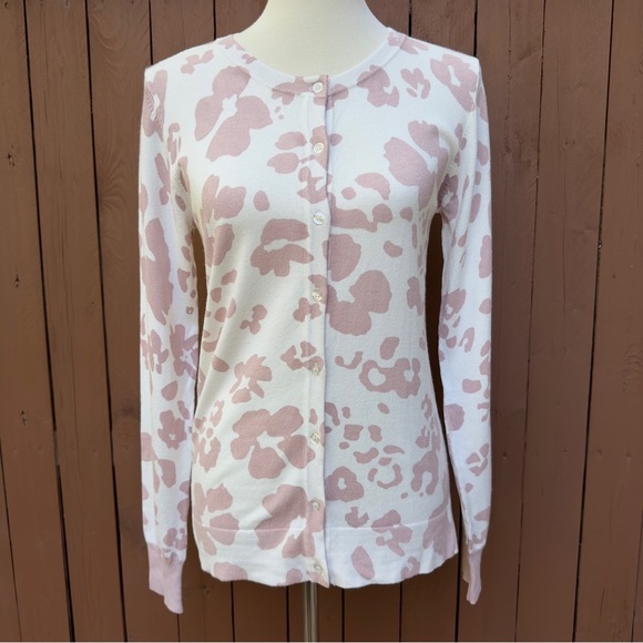 Daniel Rainn | NWT Size M Mauve Cheetah Button Cardigan - Picture 1 of 15